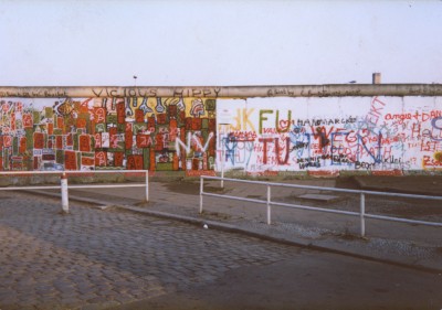 GAD-001 bis Berlin wall